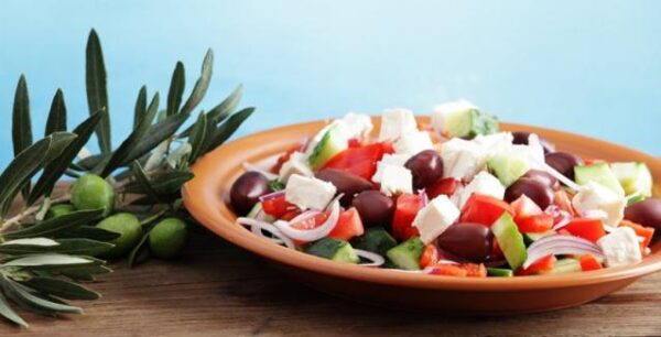 Η μεσογειακή διατροφή έχει εξίσου θετικά αποτελέσματα με τα φάρμακα για την παλινδρόμηση