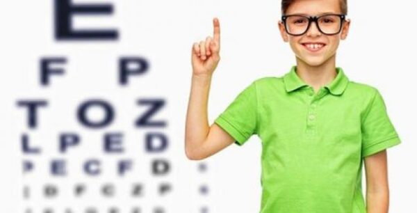 Πως επηρεάζει η μόρφωση της μαμάς την όραση των παιδιών