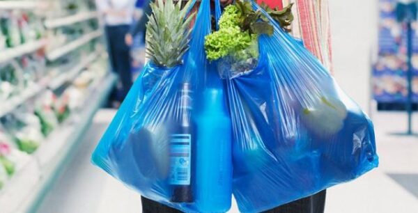 Έρχεται «χαράτσι» 3 λεπτά στις πλαστικές σακούλες