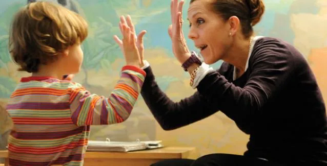 Αυτισμός: Τα συμπτώματα που εμφανίζουν τα παιδιά ανάλογα με την ηλικία