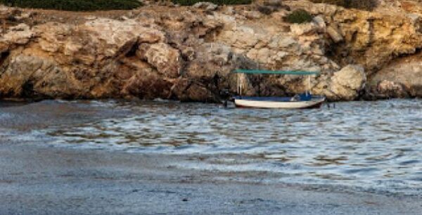 Μόλυνση στον Σαρωνικό: Ποιοι είναι οι κίνδυνοι για τον ανθρώπινο οργανισμό