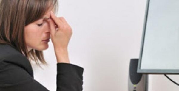 Κουρασμένα μάτια από τον υπολογιστή: Εύκολος τρόπος για να ανακουφιστείτε