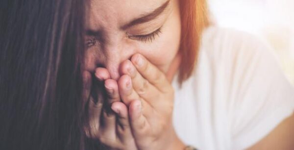 Τι μπορεί να συμβεί όταν κόβετε το φτέρνισμα;