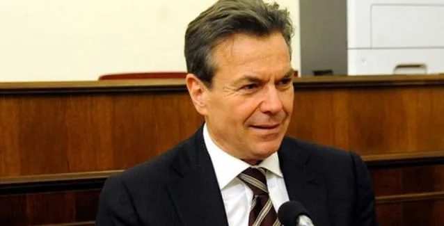 Πετρόπουλος: Στα 384 ευρώ το κατώτατο όριο για τις συντάξεις χηρείας