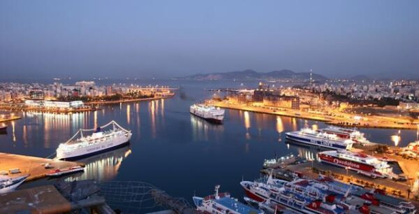 Οι ακτοπλοϊκές κάνουν ταμείο: Αύξηση 4% στην τουριστική κίνηση το 2017