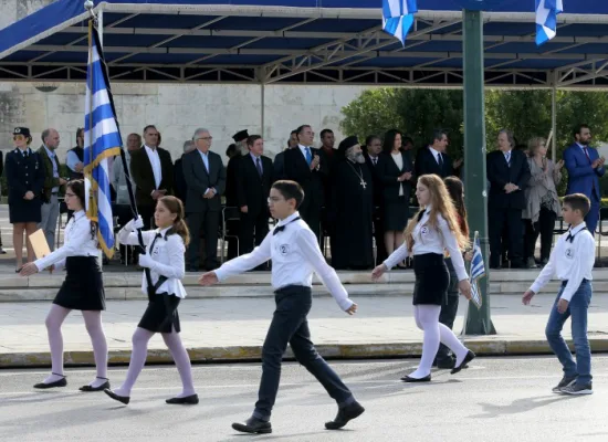 Γαβρόγλου από παρέλαση 28ης Οκτωβρίου: Η σημερινή δημοκρατία τους οφείλει πάρα πολλά