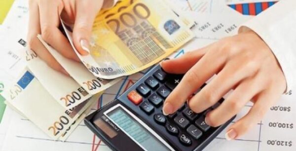Τέλος με τις 120 δόσεις για χρέη προς Εφορία και Ταμεία – Ποιους αφορά