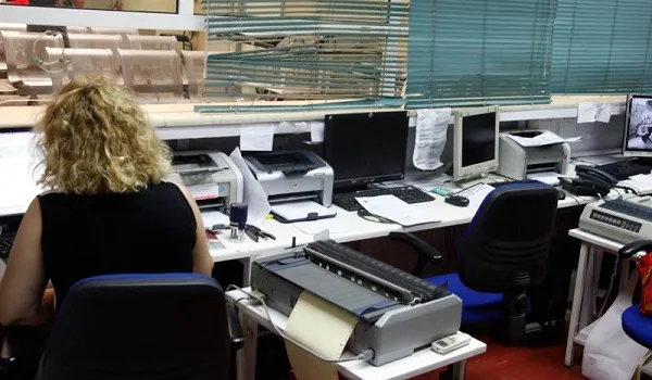 Ο μέσος μισθός στον ιδιωτικό και δημόσιο τομέα