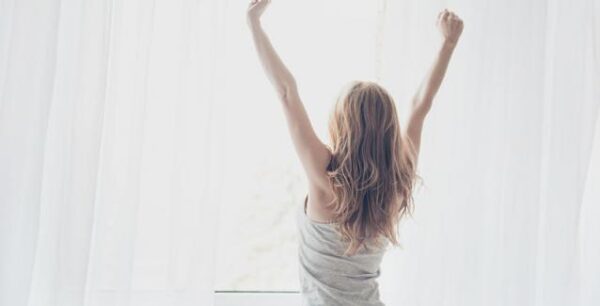 Η απλή πρωινή συνήθεια που σε βοηθά να αδυνατίσεις