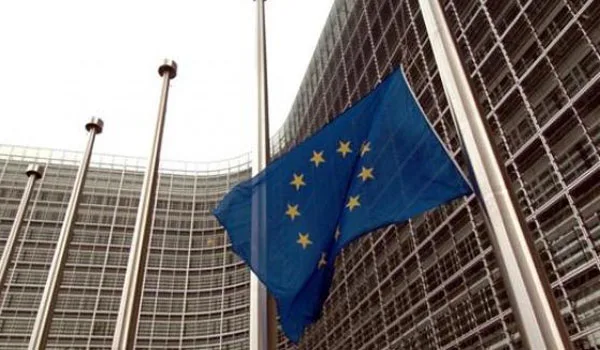 Βρυξέλλες: Η Ελλάδα μπορεί να ολοκληρώσει με επιτυχία το πρόγραμμα του ESM