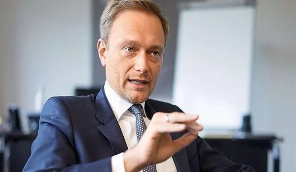 Ο Σόιμπλε δεν κατάφερε να επιβληθεί στη Μέρκελ, όπως στην  Ελλάδα