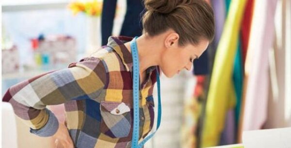 Πόνος στη μέση: 8 συνήθειες που τον προκαλούν και τον επιδεινώνουν