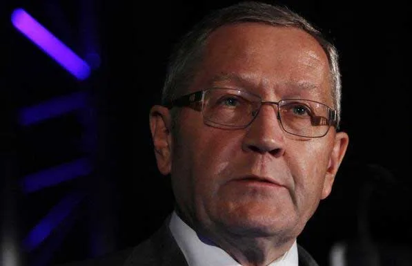 Εύσημα Ρέγκλινγκ στην Αθήνα για υπεραπόδοση στόχων μετά το πράσινο για εκταμίευση