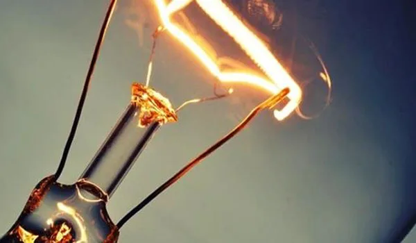 Ερευνητές δημιούργησαν γεννήτρια που παράγει ρεύμα με χιόνι