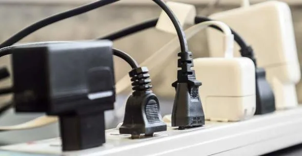 Έρχονται μειώσεις στις τιμές του ηλεκτρικού