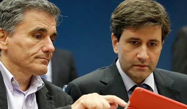 Περικοπές συντάξεων και υψηλές εισφορές θα φέρουν το υπερπλεόνασμα του προϋπολογισμού