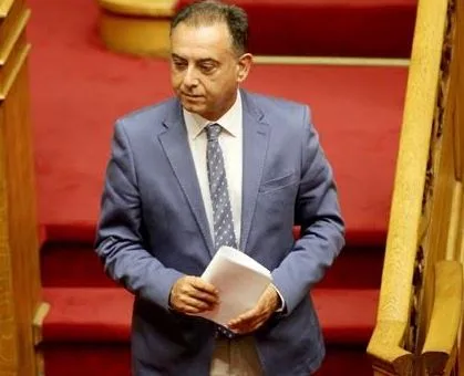 Kέλλας: Πρωτοφανής ευτελισμός της Ελληνόγλωσσης εκπαίδευσης