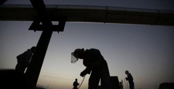 Η εργασιακή ζούγκλα διά στόματος ΣΕΒ: Υψηλή ανεργία, χαμηλές αμοιβές