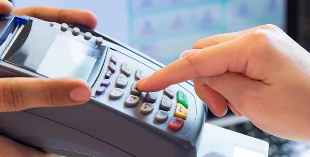 Υποχρεωτική η δήλωση επαγγελματικού λογαριασμού για όσους διαθέτουν POS