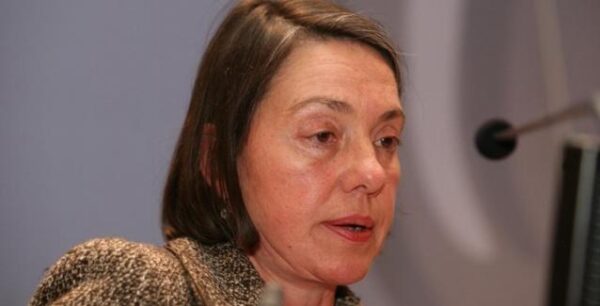 Μιράντα Ξαφά: Οι συντάξεις πρέπει να περικοπούν κι άλλο