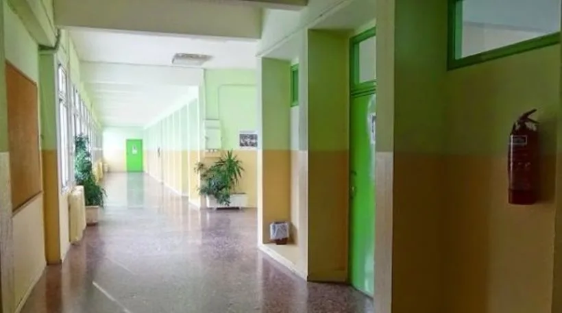 Έριξαν κρεολίνη στο ΕΠΑΛ Βόνιτσας – Πέντε συλλήψεις