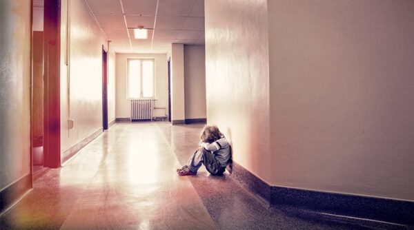 «Παρελθόν» η δασκάλα από το Δημοτικό στον Άλιμο – Καταγγελίες από 170 γονείς