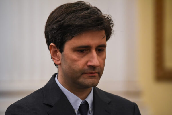 Χουλιαράκης: Η παιδική φτώχεια το μεγαλύτερο πρόβλημα – Eπεκτείνονται τα προγράμματα παιδικών σταθμών