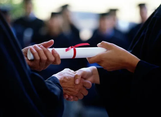 Τα μέλη της Επιτροπής για την οργάνωση διδακτορικών σπουδών στα ΤΕΙ