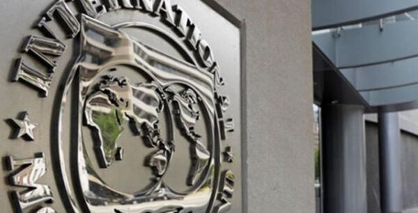 Το ΔΝΤ ζητά από την Ευρώπη να κλείσει τις αδύναμες τράπεζες