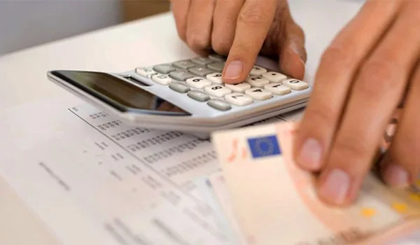 Λήγει αύριο η προθεσμία για τα αδήλωτα εισοδήματα