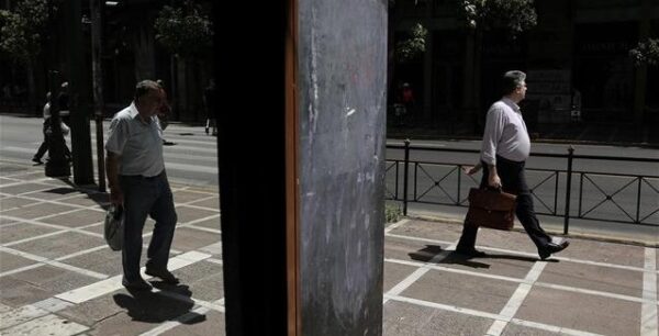 Handelsblatt: Απατηλή ανάκαμψη της Ελλάδας