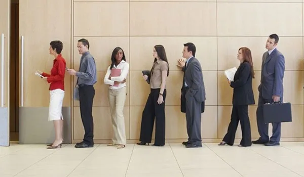 Ανεξέλεγκτη η ευέλικτη εργασία! Με 360 ευρώ 6 στις 10 προσλήψεις