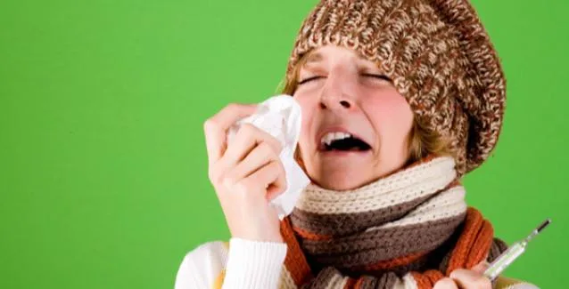 ΣΥΝΑΓΕΡΜΟΣ με τη γρίπη: Πόσο διαρκούν τα συμπτώματα - Τι πρέπει να γνωρίζετε