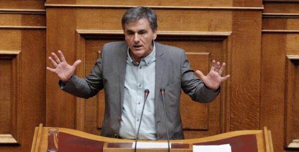 Τσακαλώτος: Δεν τσακίσαμε στην υπερφορολόγηση τα μεσαία στρώματα, τα ζορίσαμε