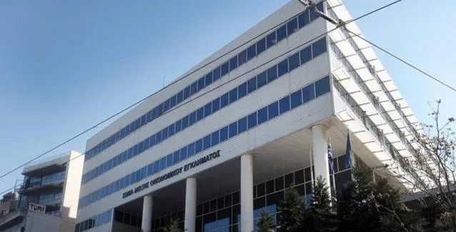 Επιστρέφει χρήματα η ΑΑΔΕ σε όσους έκαναν διακοπή εργασιών