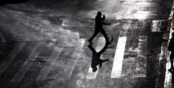 Handelsblatt: Σκιά φόβου πάνω από την Αθήνα