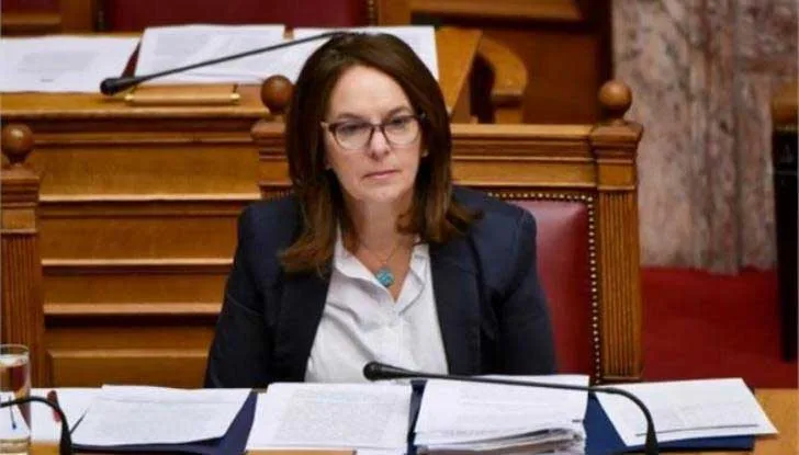 Παπανάτσιου: Στο μεσοπρόθεσμο προβλέπονται μειώσεις της φορολογίας