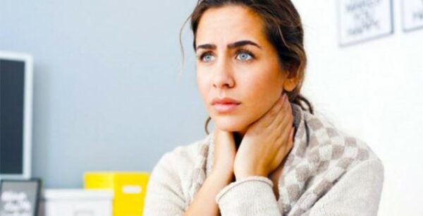 6 τροφές που ανακουφίζουν από τον πονόλαιμο