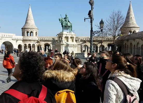 Το Υπ. Παιδείας για τις εκδρομές μαθητών Δημόσιων και Ιδιωτικών σχολείων Δευτεροβάθμιας Εκπαίδευσης