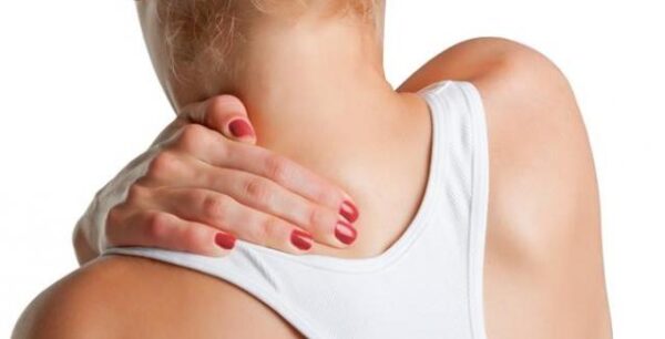 Υποφέρετε από αυχενικό σύνδρομο; Ποιες κινήσεις το επιδεινώνουν