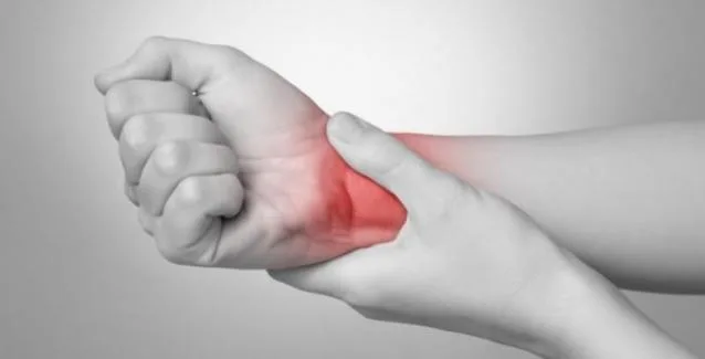 Tενοντίτιδα: Τι είναι και σε ποιους εμφανίζεται κυρίως