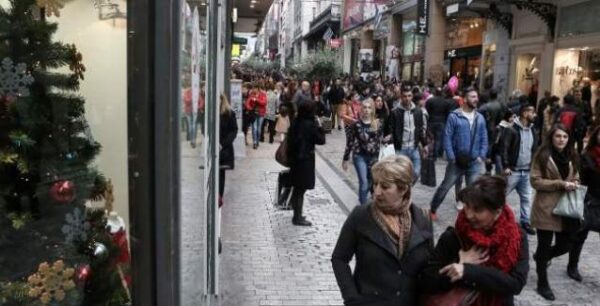 Ωράριο καταστημάτων σήμερα και παραμονή Χριστουγέννων