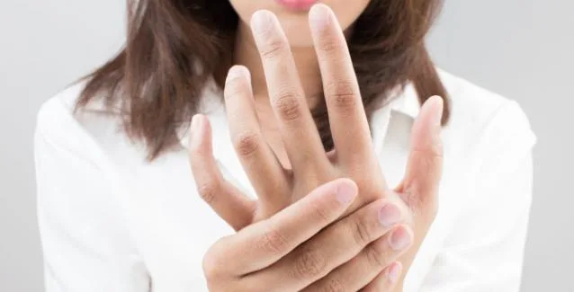 Μην αγνοείτε το μούδιασμα στα άκρα σας