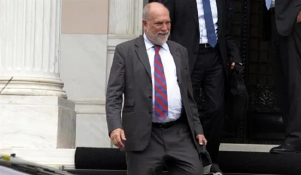 Βίζερ: Μεγάλη πιθανότητα να γίνει ελάφρυνση του ελληνικού χρέους