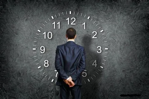 Διαβάζοντας πίσω από τις λέξεις: Kαθήκοντα των εκπαιδευτικών στο 30ωρο