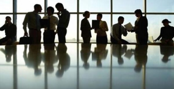 Οι “τεμπέληδες του νότου” δουλεύουν περισσότερο από κάθε άλλο Ευρωπαίο