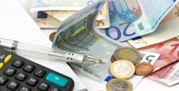 Φόροι –φωτιά για 1,5 εκατ. πολίτες που είναι κάτω από το αφορολόγητο όριο