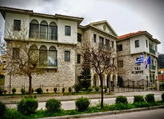 Το Υπ. Παιδείας για το Τμήμα Λαϊκής και Παραδοσιακής Μουσικής στην Άρτα