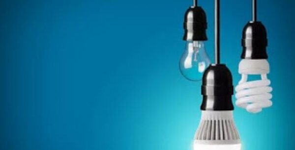 Πόσο συμφέρει ένα ελληνικό σπίτι να βάλει λάμπες LED; Πόσα λεφτά γλυτώνει τον χρόνο