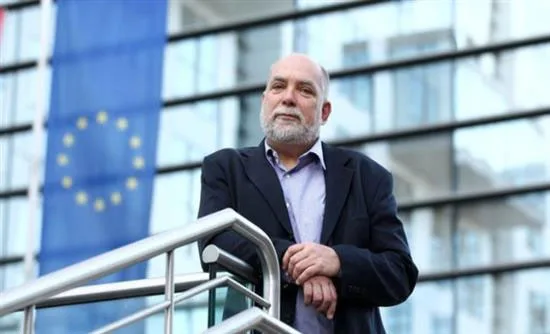 Ο Βίζερ προβλέπει επιπλέον όρους για τη ρύθμιση του χρέους